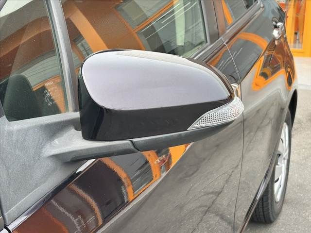 TOYOTA VITZ 2016 Image 31