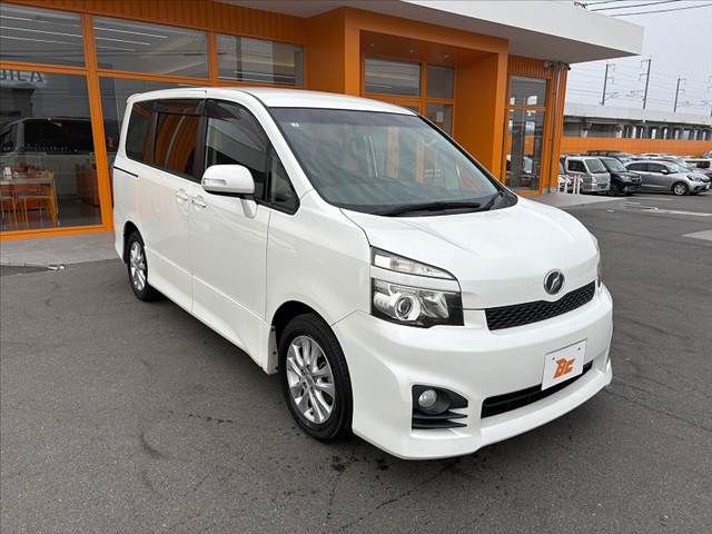 TOYOTA VOXY 2013 Image 31