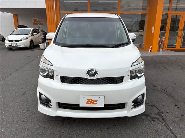 TOYOTA VOXY 2013 Image 31