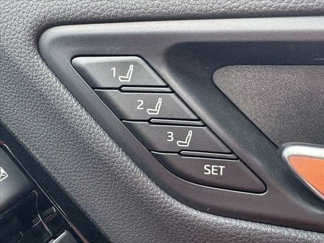 TOYOTA LANDCRUISER WAGON 2023 Image 31