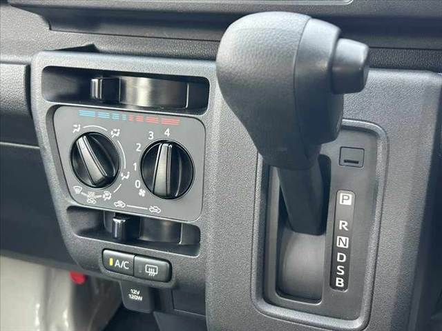 DAIHATSU HIJET CARGO 2025 Image 31