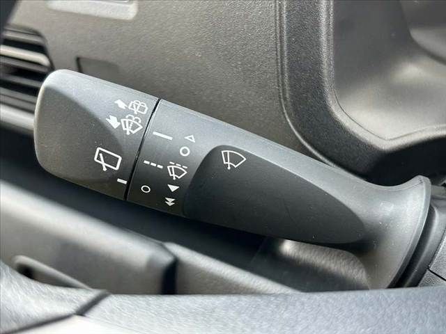 DAIHATSU HIJET CARGO 2025 Image 31