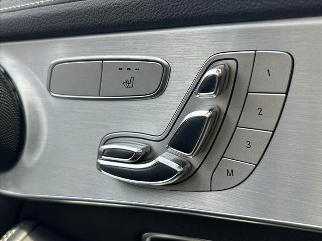 MERCEDES BENZ GLC CL 2016 Image 31