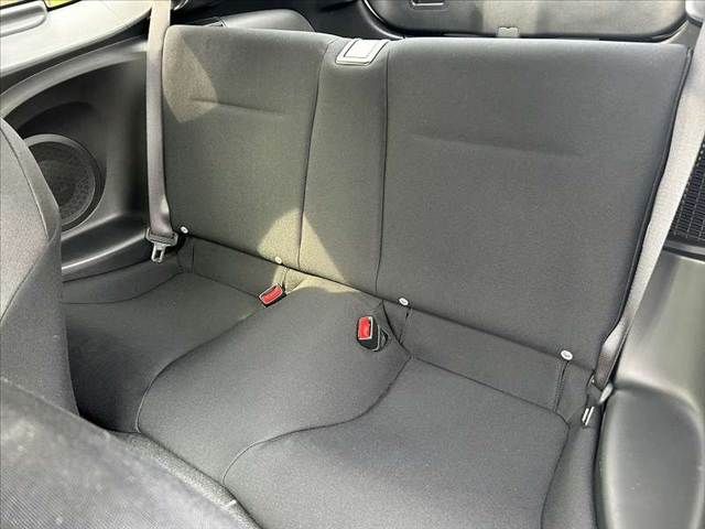 HONDA CR-Z 2012 Image 31