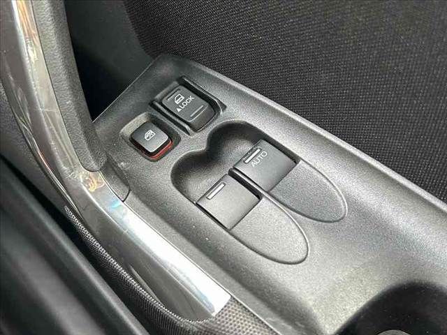 HONDA CR-Z 2012 Image 31