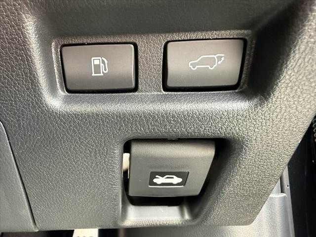 TOYOTA LEXUS UX250H 2023 Image 31