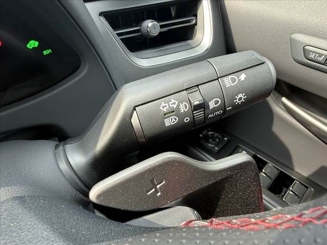 TOYOTA LEXUS UX250H 2023 Image 31