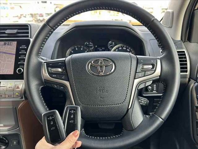 TOYOTA LANDCRUISER PRADO 2022 Image 31