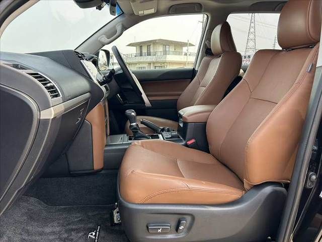 TOYOTA LANDCRUISER PRADO 2022 Image 31