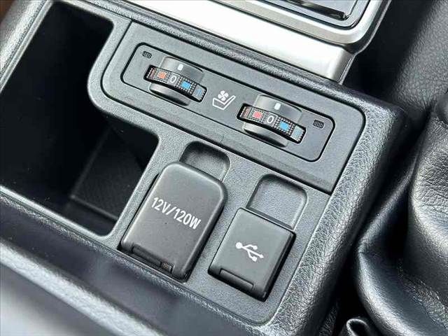 TOYOTA LANDCRUISER PRADO 2022 Image 31