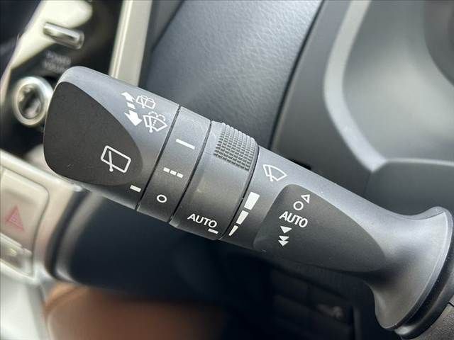 TOYOTA LANDCRUISER PRADO 2022 Image 31