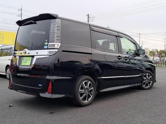 TOYOTA VOXY 2018 Image 31