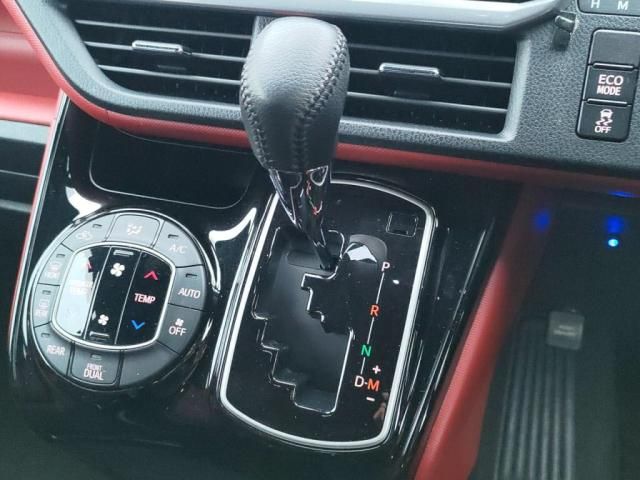 TOYOTA VOXY 2018 Image 31