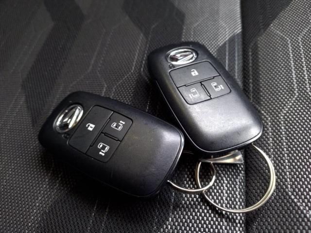 DAIHATSU TANTO FAN CROSS 2022 Image 31