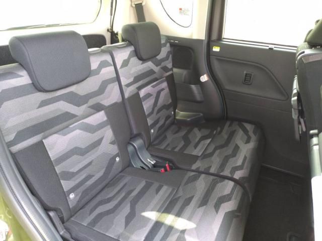 DAIHATSU TANTO FAN CROSS 2022 Image 31