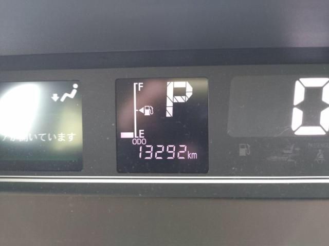 DAIHATSU TANTO FAN CROSS 2022 Image 31