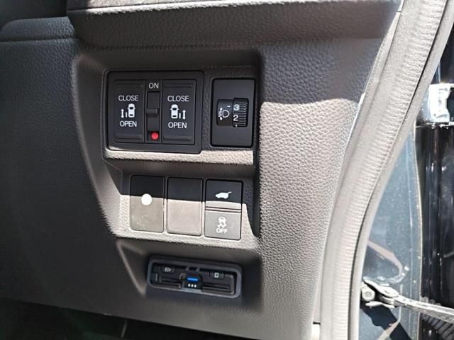 HONDA STEPWAGON E:HEV SPAD 2024 Image 31