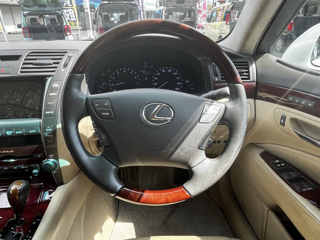 TOYOTA LEXUS LS460 2007 Image 31