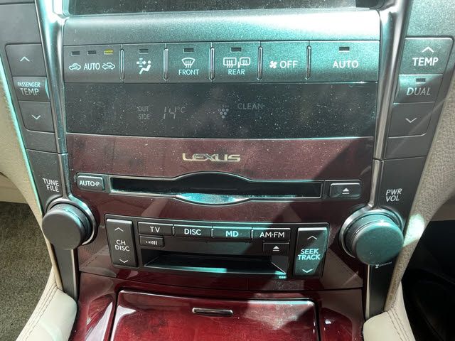 TOYOTA LEXUS LS460 2007 Image 31