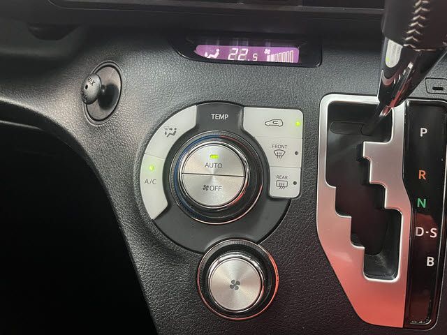 TOYOTA SIENTA 2021 Image 31