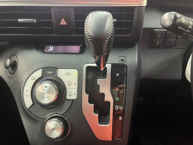 TOYOTA SIENTA 2021 Image 31