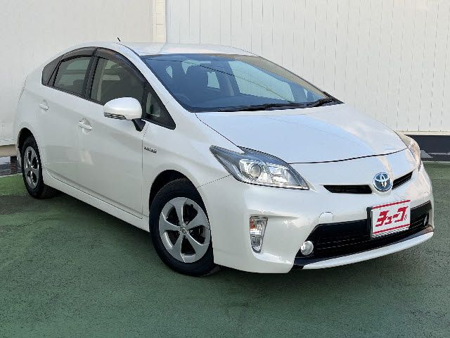 TOYOTA PRIUS 2015 Image 31