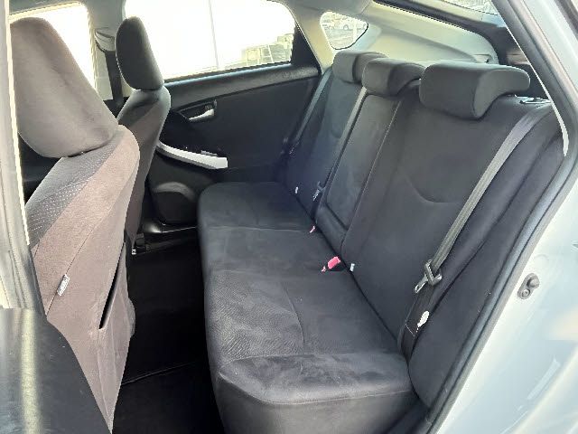 TOYOTA PRIUS 2015 Image 31