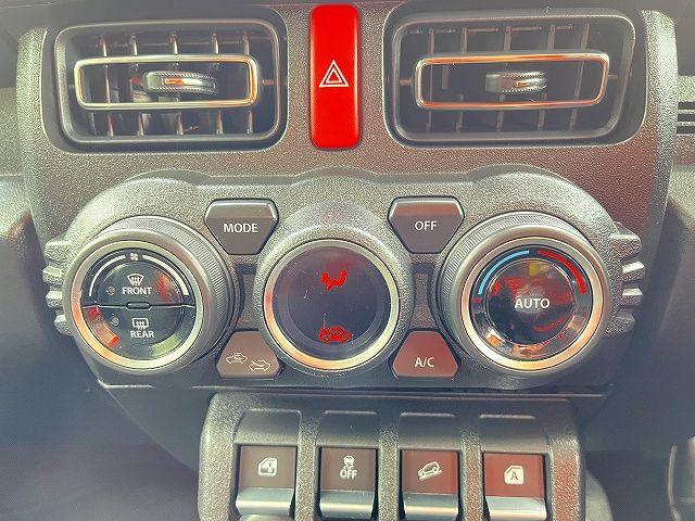 SUZUKI JIMNY 4WD 2023 Image 31