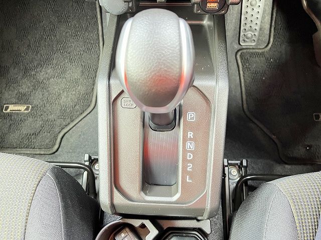 SUZUKI JIMNY 4WD 2023 Image 31