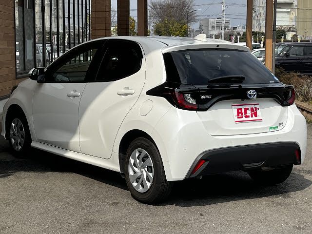 TOYOTA YARIS HYBRID 2021 Image 31