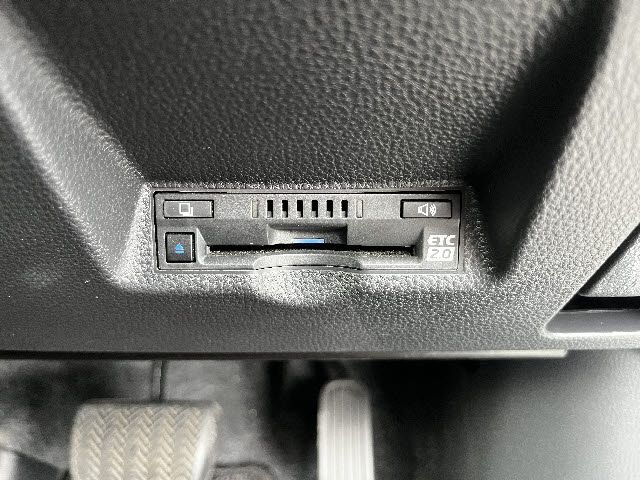 TOYOTA YARIS HYBRID 2021 Image 31