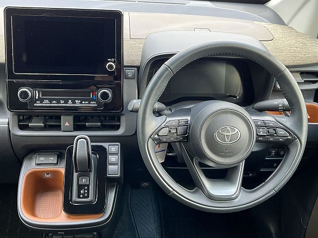 TOYOTA SIENTA HYBRID 2023 Image 31