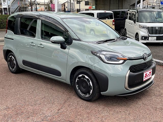 TOYOTA SIENTA HYBRID 2023 Image 31