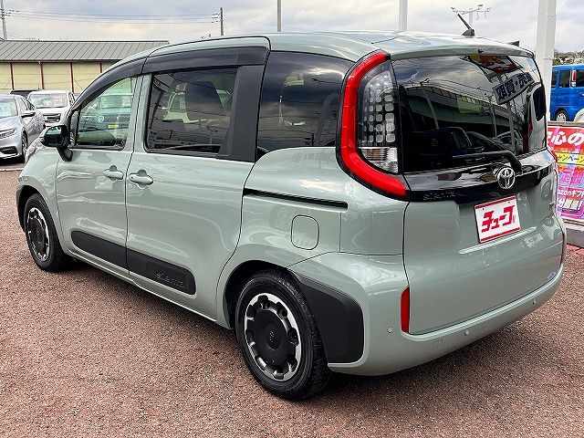 TOYOTA SIENTA HYBRID 2023 Image 31
