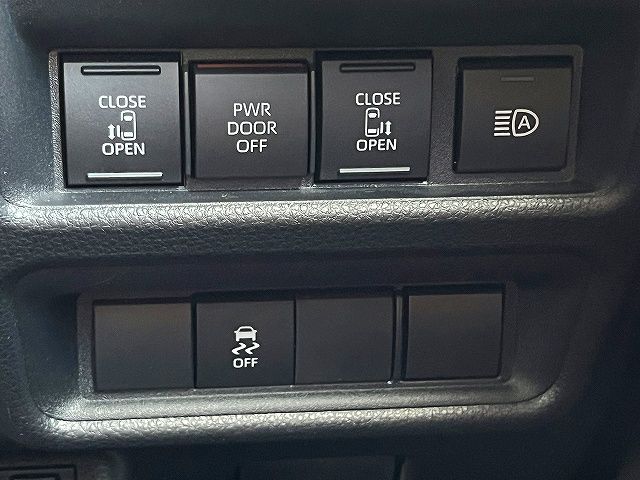 TOYOTA SIENTA HYBRID 2023 Image 31