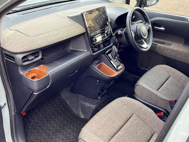 TOYOTA SIENTA HYBRID 2023 Image 31