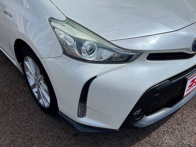 TOYOTA PRIUS ALPHA 2017 Image 31