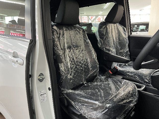 TOYOTA VOXY HYBRID 2026 Image 31