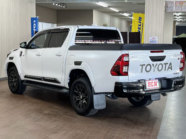 TOYOTA HILUX 4WD 2023 Image 31