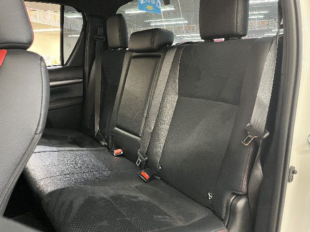 TOYOTA HILUX 4WD 2023 Image 31