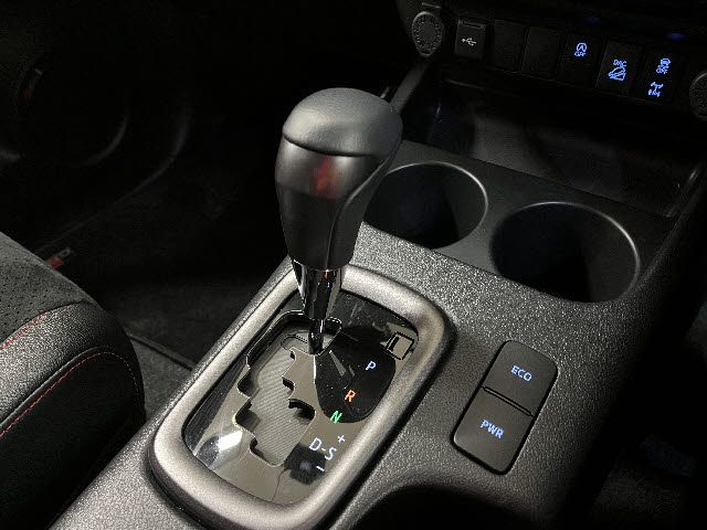 TOYOTA HILUX 4WD 2023 Image 31