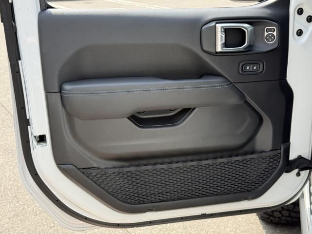 JEEP WRANGLER UNLIMI 2023 Image 31