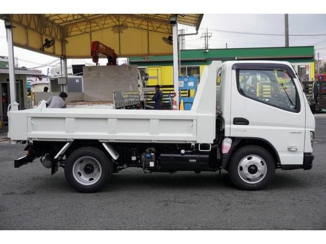 MITSUBISHI CANTER 2025 Image 31