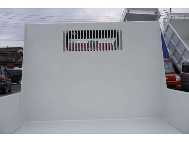 MITSUBISHI CANTER 2025 Image 31