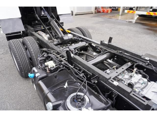 MITSUBISHI CANTER 2025 Image 31