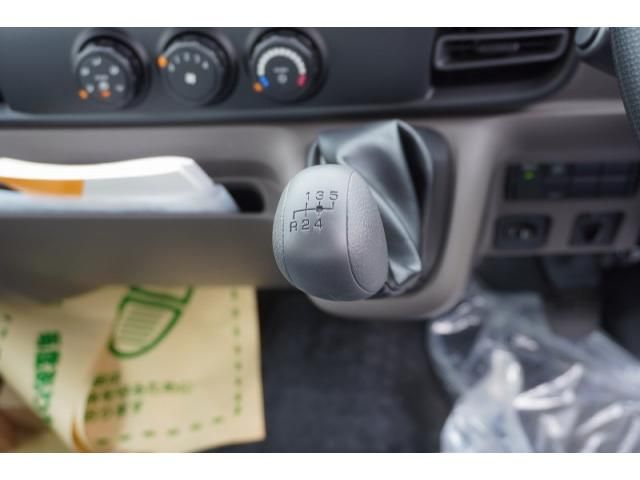 MITSUBISHI CANTER 2025 Image 31