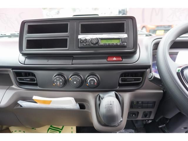 MITSUBISHI CANTER 2025 Image 31