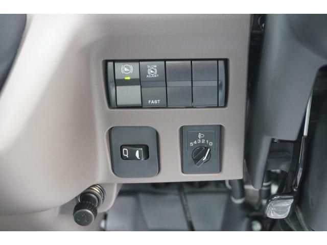 MITSUBISHI CANTER 2025 Image 31