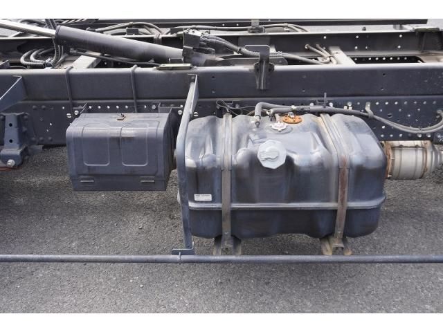 ISUZU ELF 2016 Image 31