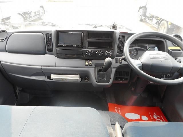 MITSUBISHI CANTER 2016 Image 31
